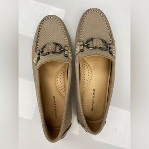 Donald J. Pliner Women's Beige Loafers with Brushed Black Accents